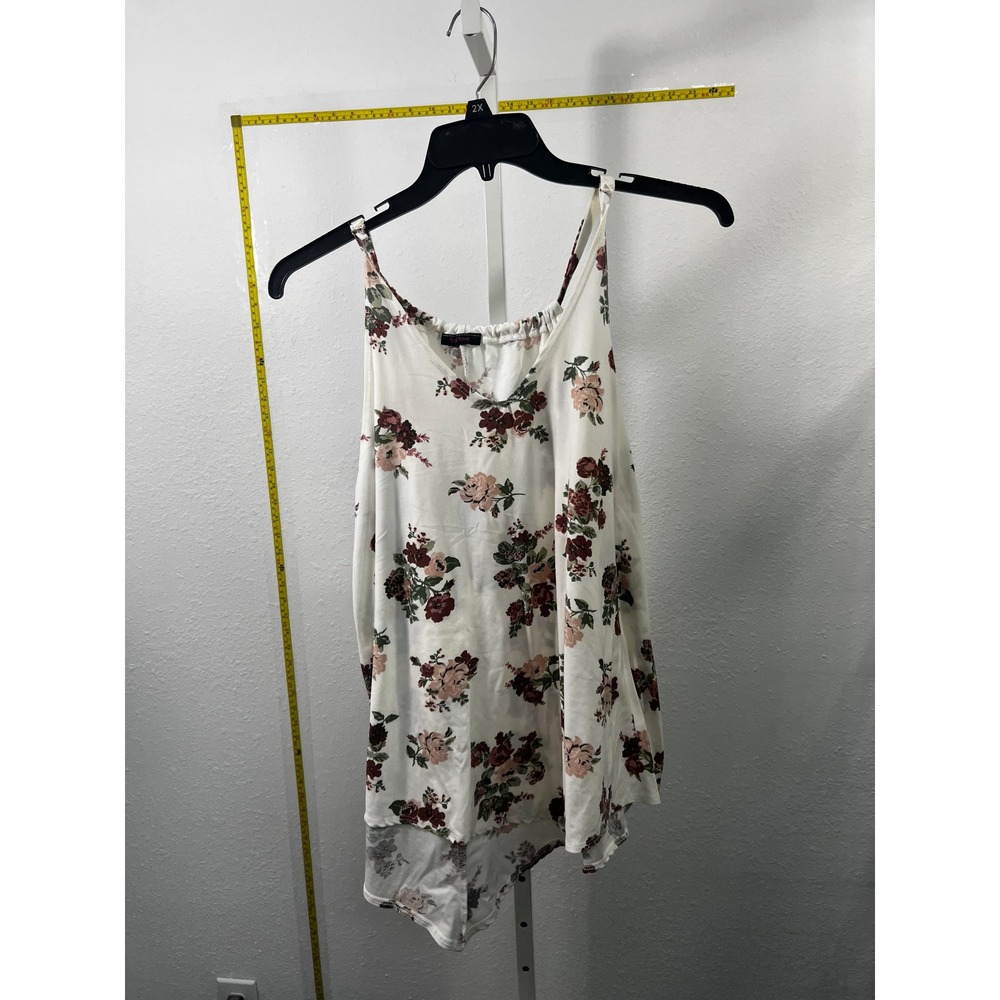First Love Floral Camisole Tank Top Womens 2X White Burgundy Rose Print V-Neck
